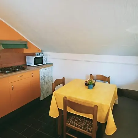 Apartman By The Sea Vinjerac, Zadar - 13985 Posedarje